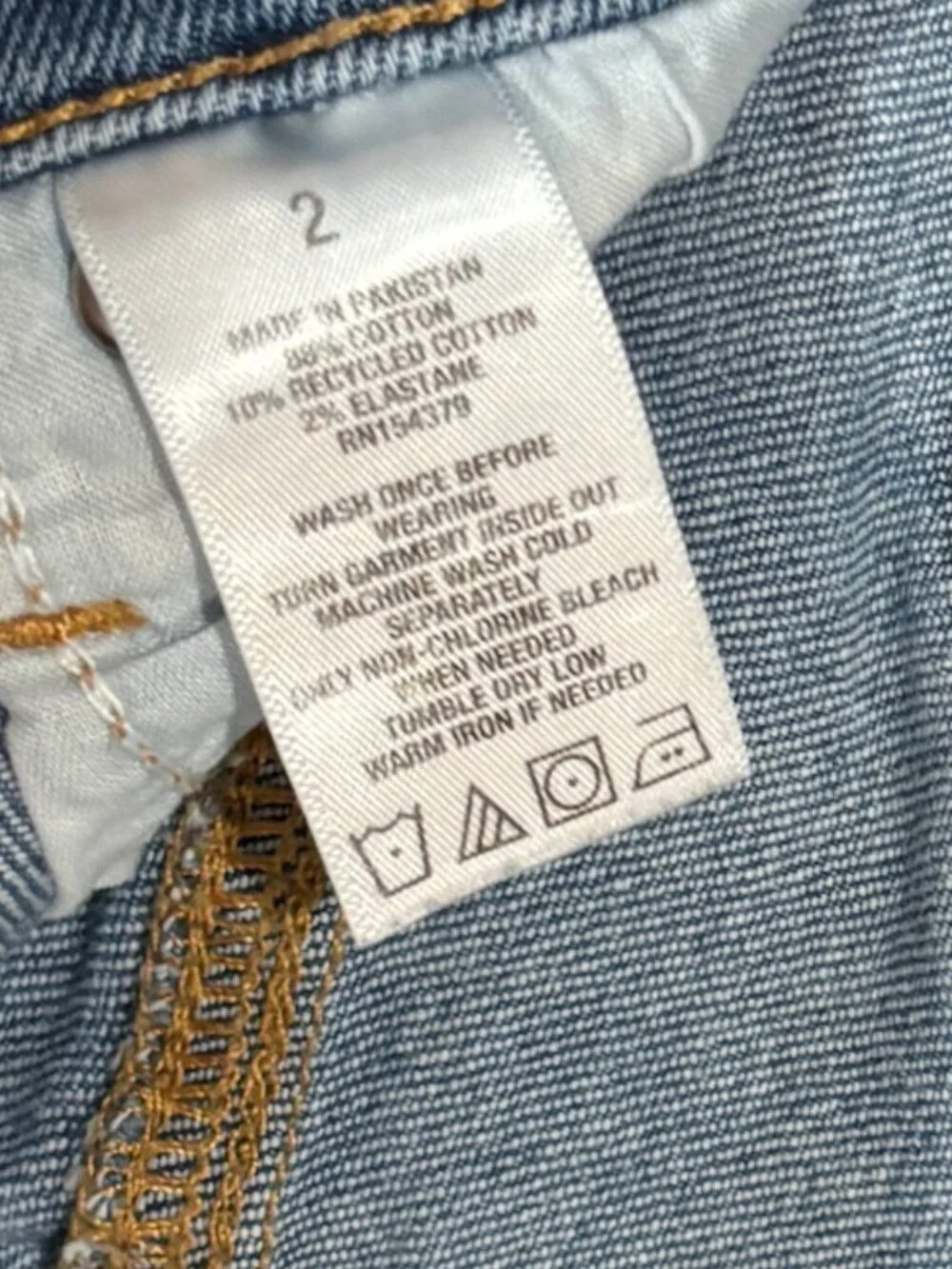 Aéropostale High-Rise Distressed Cuffed Denim Shorts Size 2